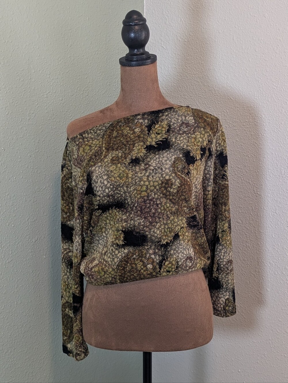 Women’s Boatneck Blouse in Olive Multi